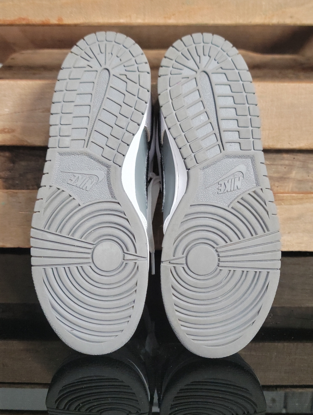 Nike Dunk Low "Light Smoke Grey" Wmns 8 Same Day Shipping - Picture 13 of 14